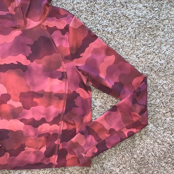 Athleta Women’s Pink and Red Camo Hooded Cropped Pullover Sweatshirt Hoodie XS - Picture 2 of 15
